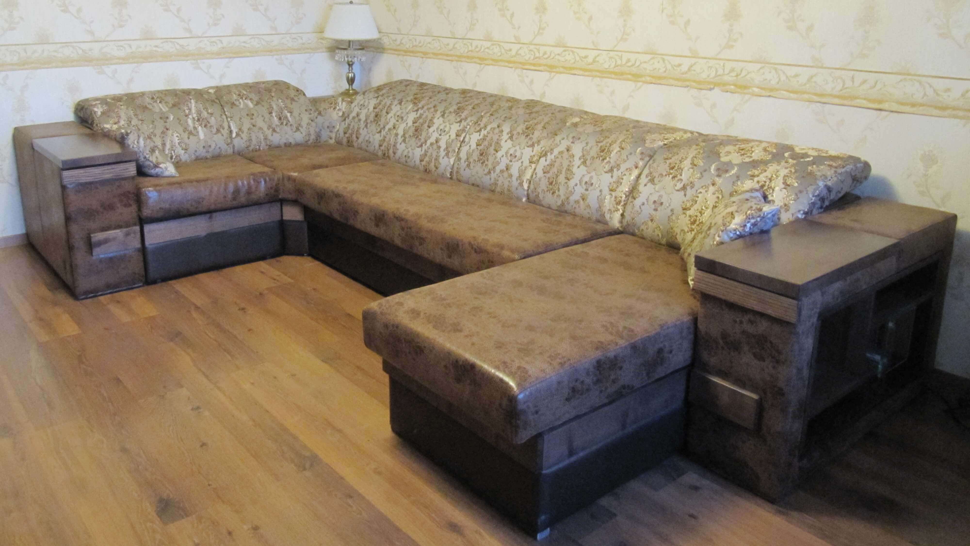 Перетяжка углового дивана в классическом стиле